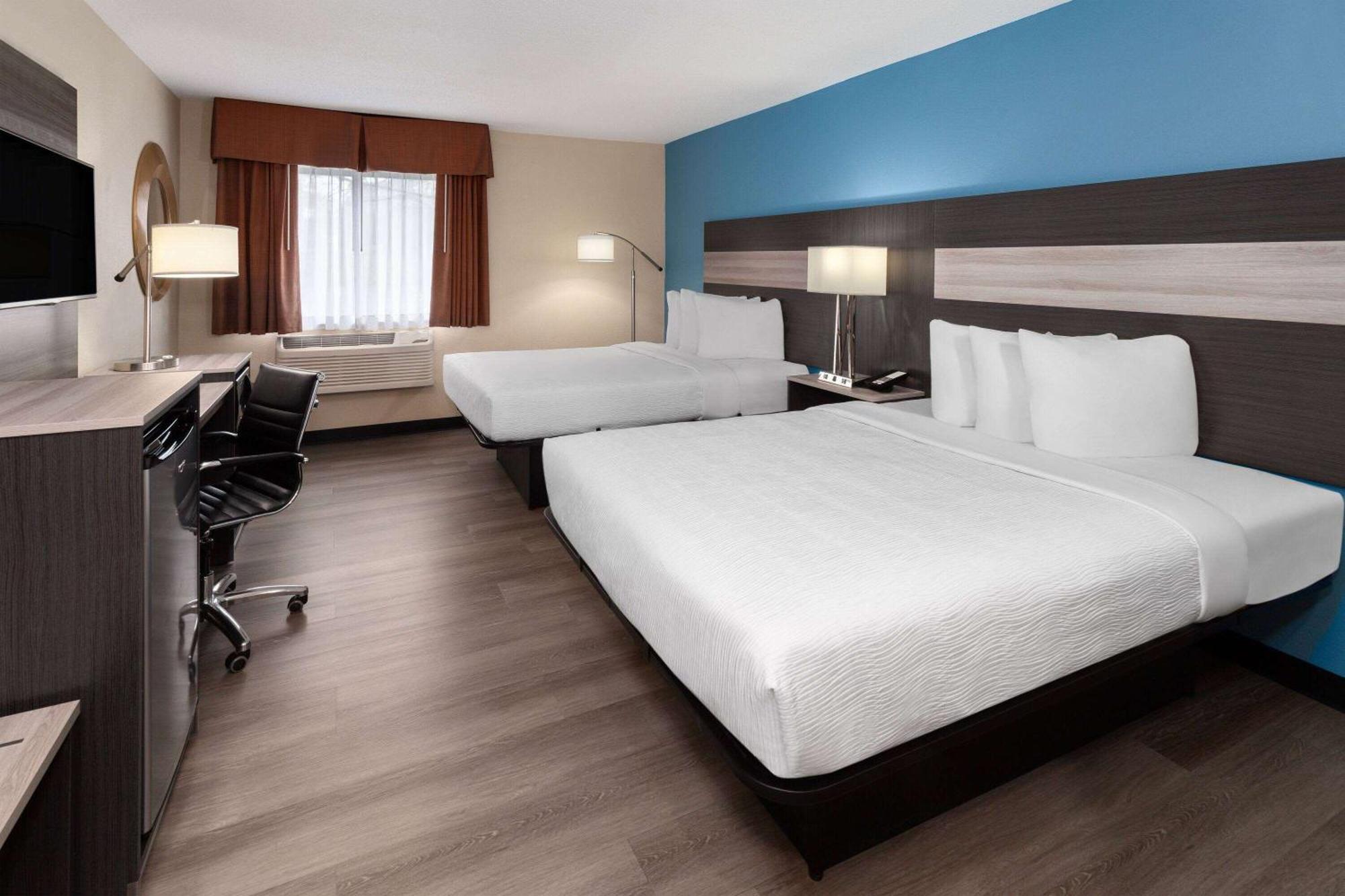 Baymont By Wyndham Copley Akron Exteriör bild