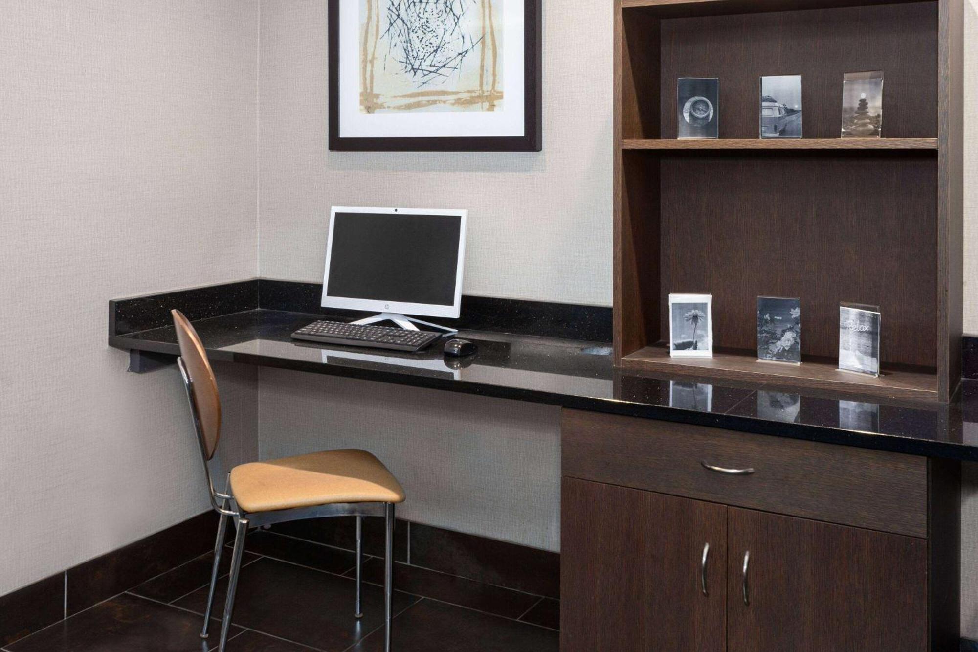 Baymont By Wyndham Copley Akron Exteriör bild